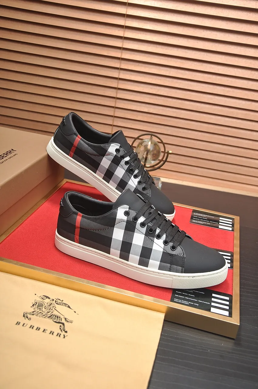 Men's shoes💰480💶[Burberry] (cowhide lining) classic low-top sneakers｜Imported cowhide with classic plaid fabric｜Cow leather lining｜Original outsole｜Fine workmanship and comfortable to wear Size: 38-44 (customized at 45)